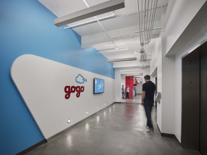 gogo公司背景墙设计
